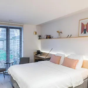 Poutrelle Guestrooms Brujas